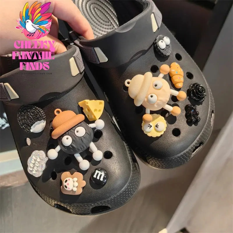 2024 New Black And white Contrasting Coal Ball Elf Hole Shoe Flower Set Bread Coffee Shoe Buckle Slippers Detachable Accessories Cheeky Fantail Finds