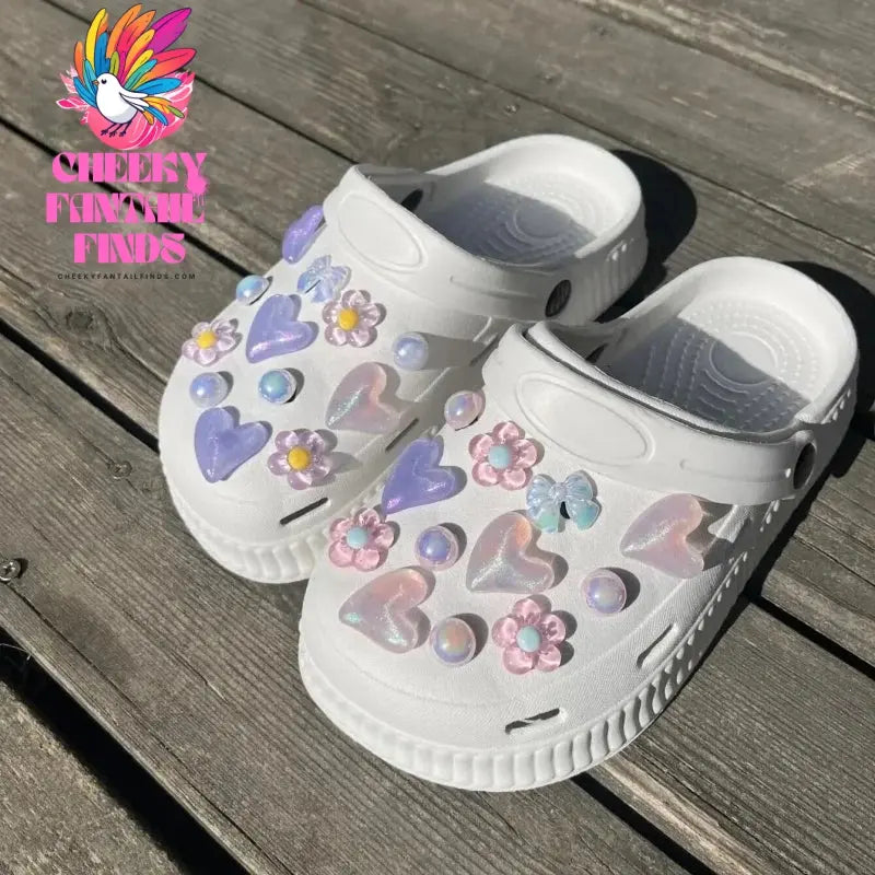 24pcs Hot Sale DIY Hole Shoes Charms Water Cute Heart Design Handmade Charms Designer Quality Garden Shoe Decoration Girl Gift Cheeky Fantail Finds