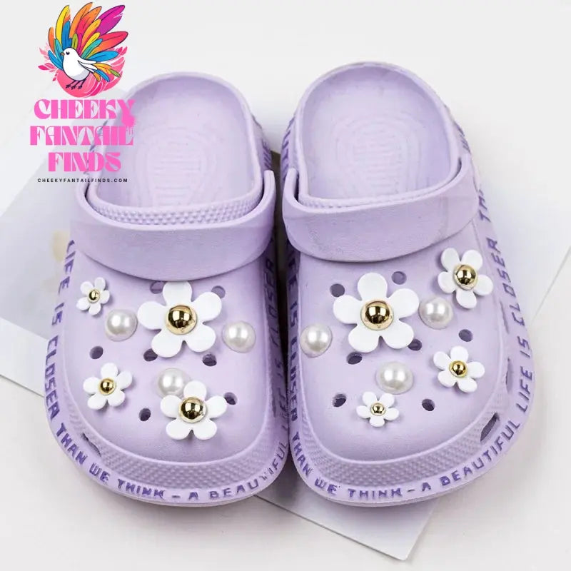 Best Selling Hole Shoes Charms Ready To Put on White Daisy Sunflower Combination Suit Shoe Buckle Girlish Shoes Accessories 2024 Cheeky Fantail Finds