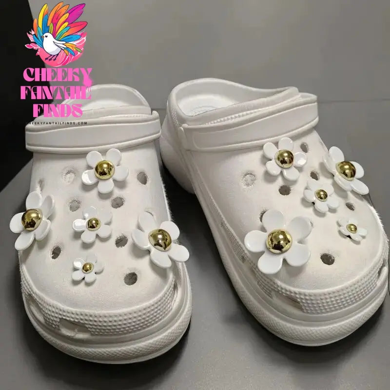 Best Selling Hole Shoes Charms Ready To Put on black and white Daisy Sunflower Combination Suit Shoe Buckle Girlish Girl Gift Cheeky Fantail Finds
