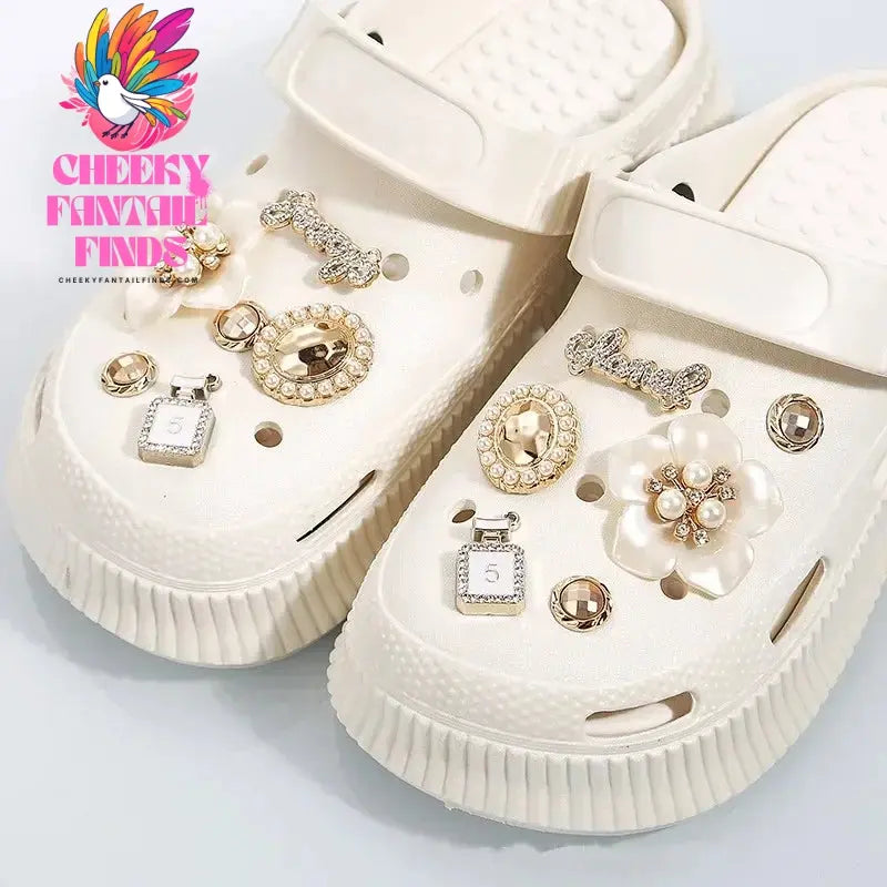 DIY Metal Fashion Set Hole Shoe Charms Accessories PVC Shoe Buckle Cute Pearl Bear Water Diamond Chain Shoes Decorations Cheeky Fantail Finds