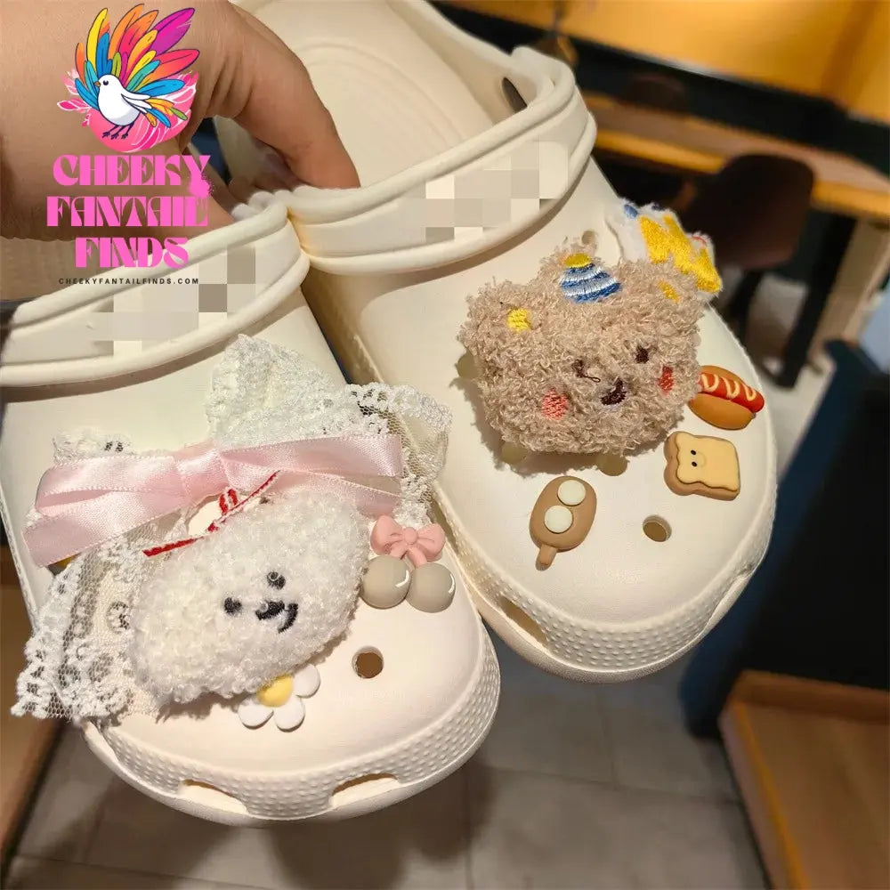 Hot New 1 Set Cute Hole Shoe Charms Brand Designer Shoes Charms Bling Accessories Fashion rhinestone Buckle Shoe Decoration Cheeky Fantail Finds