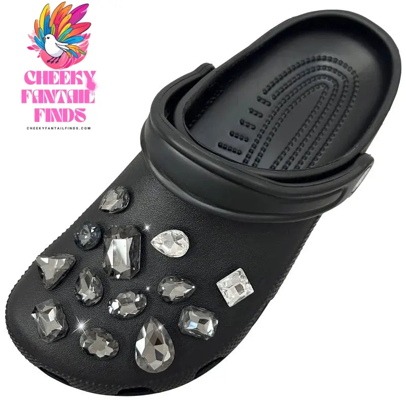 New Style Hot Sale DIY Black Crystal Rhinestone Hole Shoes Charms Designer Quality Garden Shoe Decoration Set Accessories Cheeky Fantail Finds