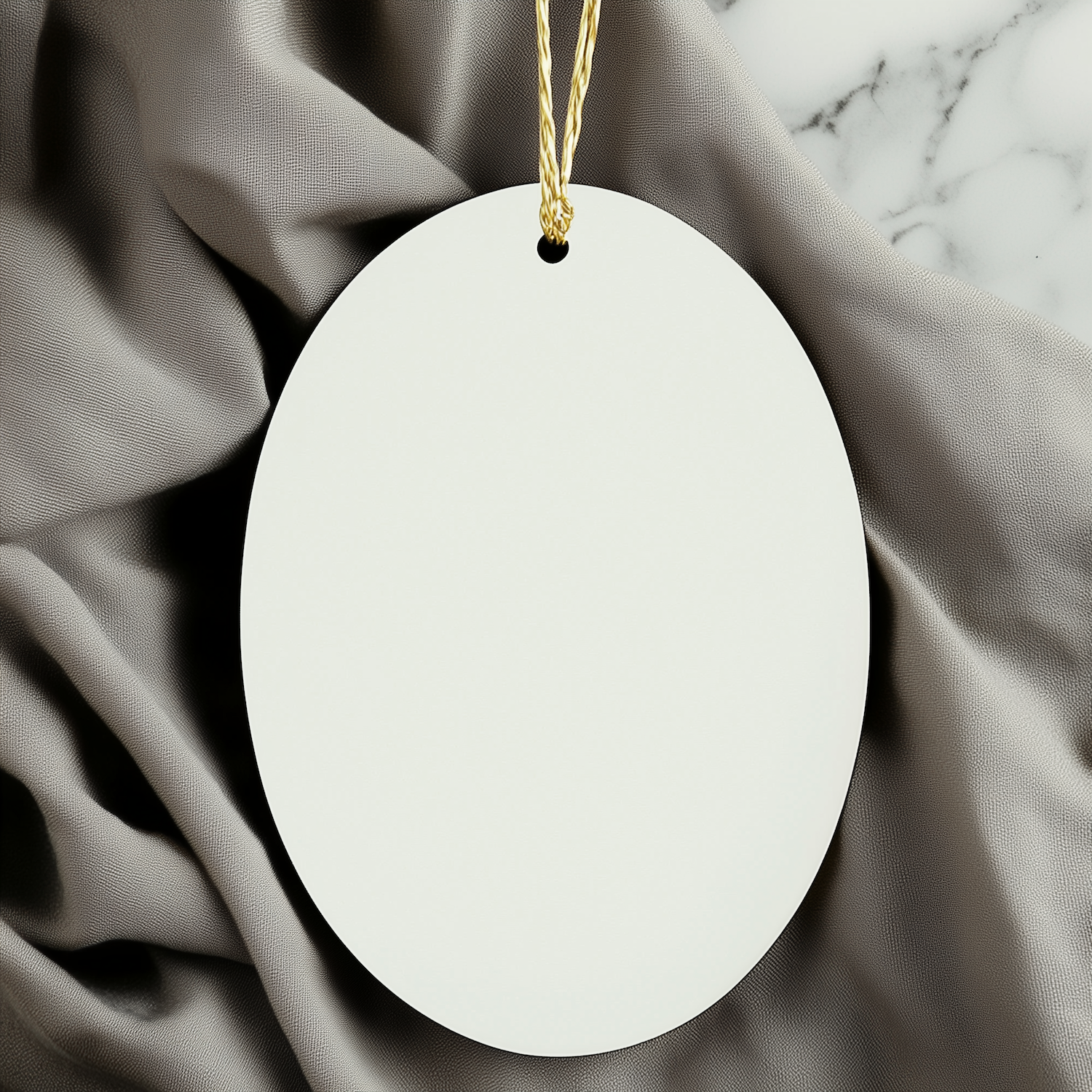 Turkish Van Cat Mom Gifts for Christmas - Oval Ornament 'I'm Not A Regular Mom. I'm A Turkish Van Mom.' - Image 3