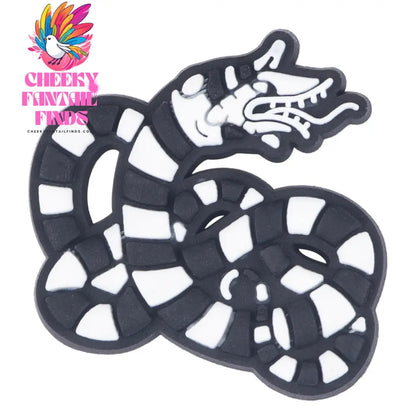 1pcs New Halloween Scary Face LShoe Charms Horror Movie Snake Shoe Decoration Cool Monster Clog Charms Holiday Gifts Cheeky Fantail Finds