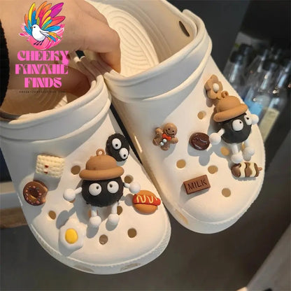 2024 New Black And white Contrasting Coal Ball Elf Hole Shoe Flower Set Bread Coffee Shoe Buckle Slippers Detachable Accessories Cheeky Fantail Finds
