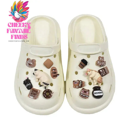 2024 New Cute 3D Cats Shoe Charms Designer DIY Stereo Shoe Decoration Clogs Hello Kids Women Girls Gifts Charm for Jibb Cheeky Fantail Finds