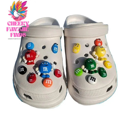 2024 Whole Set Hot Sale DIY Hole Shoes Charms for Cute Cartoon Handmade Charms Designer Quality Garden Shoe Decoration Girl Gift Cheeky Fantail Finds