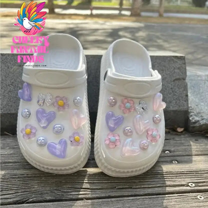 24pcs Hot Sale DIY Hole Shoes Charms Water Cute Heart Design Handmade Charms Designer Quality Garden Shoe Decoration Girl Gift Cheeky Fantail Finds