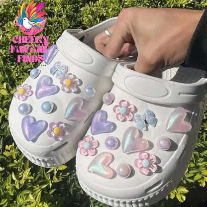 24pcs Hot Sale DIY Hole Shoes Charms Water Cute Heart Design Handmade Charms Designer Quality Garden Shoe Decoration Girl Gift Cheeky Fantail Finds