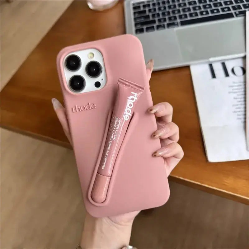 Case for iPhone 15 16 Pro Max 14 Plus 13 12 11 ProMax Lipstick Soft Silicone Portable Lip Gloss Holder Ins Hot Cover Funda Cheeky Fantail Finds