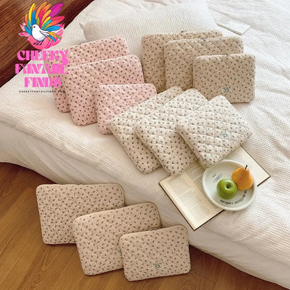 Flower Printed Laptop Sleeve Quilted Laptop Carrying Case Cute Flower Computer Sleeve Cute for 11-15 Inch Laptop Tablet Cheeky Fantail Finds