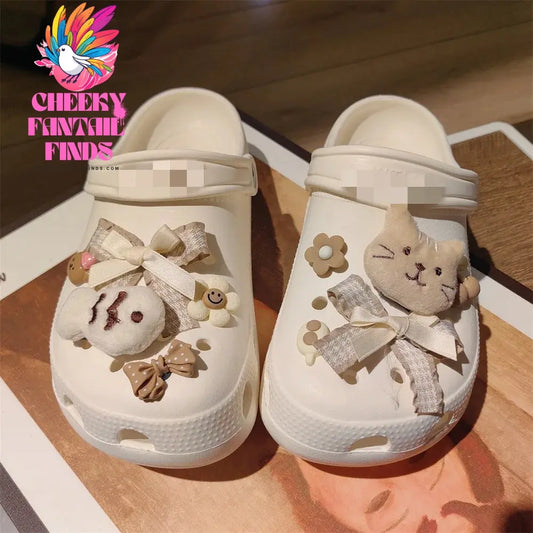 Hot New 1 Set Cute Hole Shoe Charms Brand Designer Shoes Charms Bling Accessories Fashion rhinestone Buckle Shoe Decoration Cheeky Fantail Finds