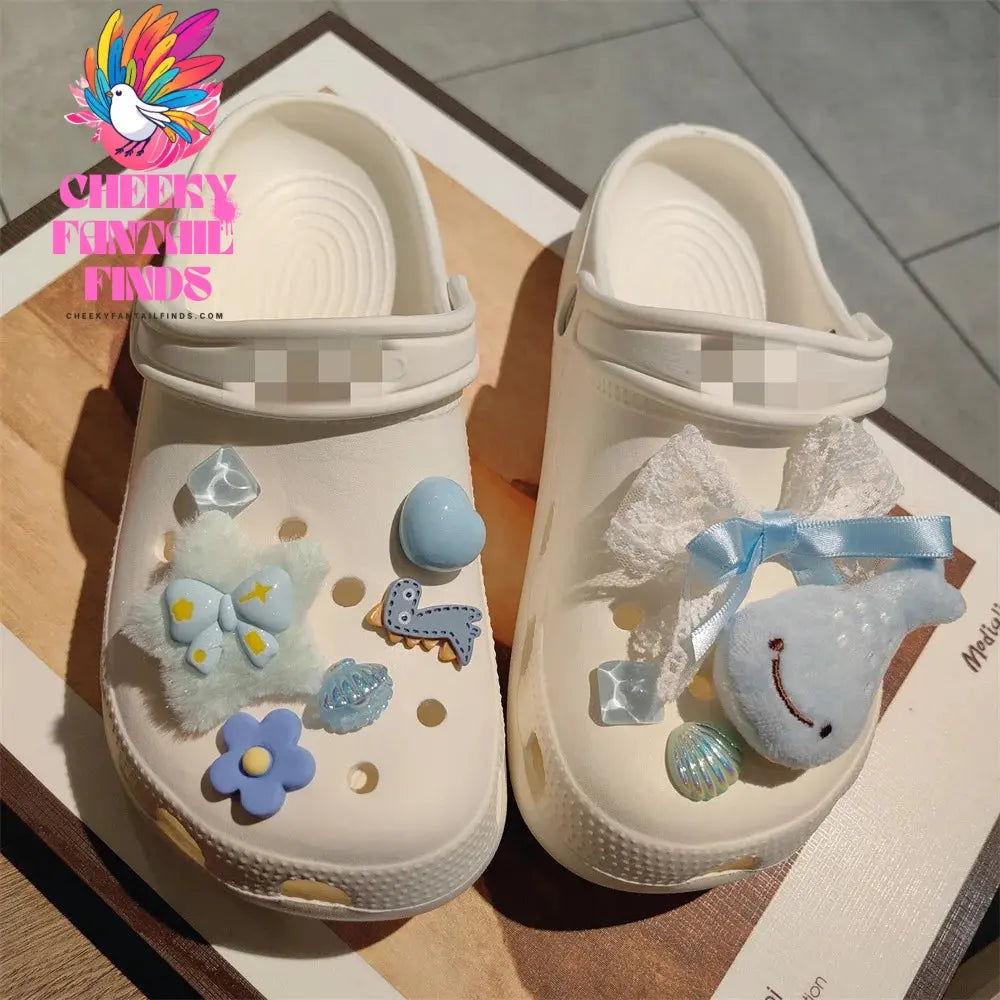 Hot New 1 Set Cute Hole Shoe Charms Brand Designer Shoes Charms Bling Accessories Fashion rhinestone Buckle Shoe Decoration Cheeky Fantail Finds