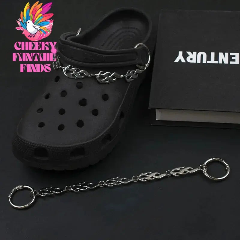 New Designer Shoe Charms Chain Fashion Gift Punk Pendant Metal Buckle Hip Hop Shoe Decoration Accessories For 2024 Hot Cheeky Fantail Finds