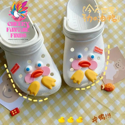 Whole Set Hot DIY Hole Shoes Charms for Cute Funny Duck Face Handmade Charms Designer Quality Garden Shoe Decoration Girl Gift Cheeky Fantail Finds