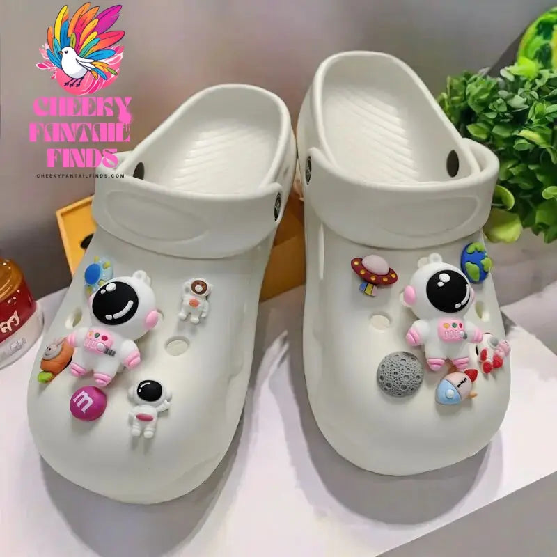 Whole Set Hot Sale DIY Hole Shoes Charms Astronaut Accessories Designer Quality Garden Shoe Decoration Girl Gift New Cheeky Fantail Finds