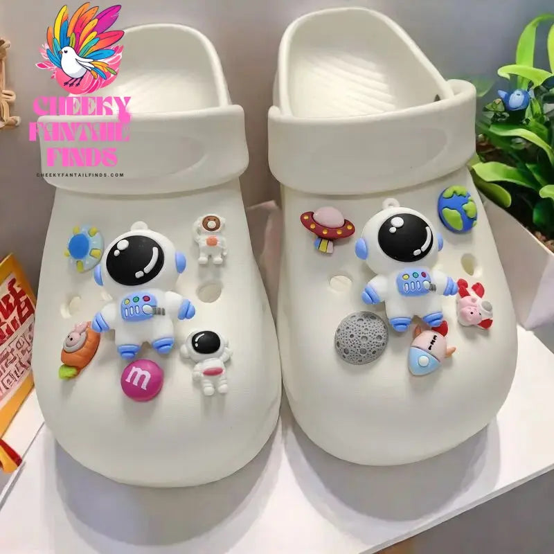 Whole Set Hot Sale DIY Hole Shoes Charms Astronaut Accessories Designer Quality Garden Shoe Decoration Girl Gift New Cheeky Fantail Finds