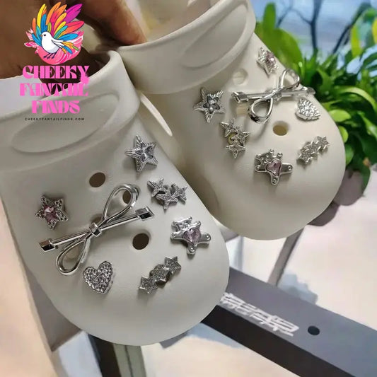 Whole Set Hot Sale DIY Hole Shoes Charms Silver bow five star Accessories Designer Quality Garden Shoe Decoration Girl Gift Cheeky Fantail Finds