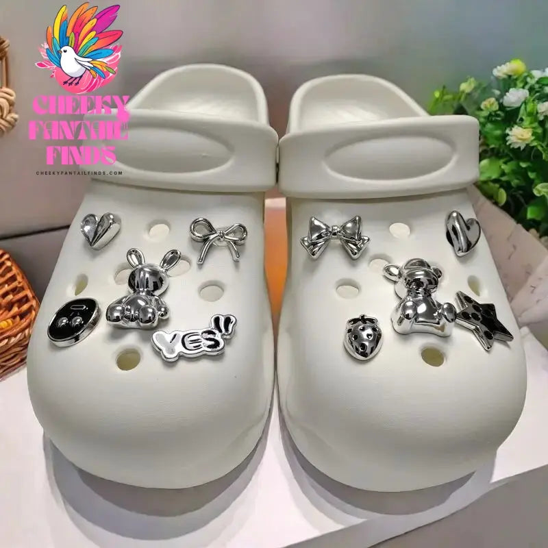 Whole Set Hot Sale DIY Hole Shoes Charms Silver bow five star Accessories Designer Quality Garden Shoe Decoration Girl Gift Cheeky Fantail Finds