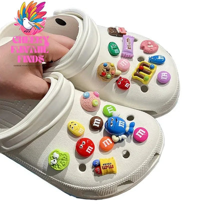 Whole Set Hot Sale DIY Hole Shoes Charms for Cute Cartoon Handmade Charms Designer Quality Garden Shoe Decoration Girl Gift Cheeky Fantail Finds